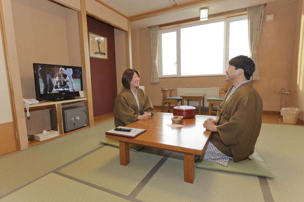 ホテル 十勝岳温泉 カミホロ荘 上富良野町 エクステリア 写真